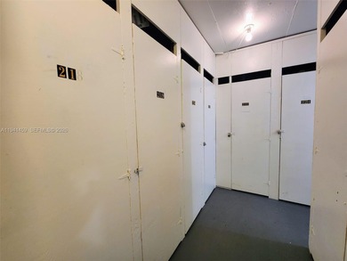 Beautifully maintained and spacious 1-bedroom, 1.5-bath unit on The Diplomat Golf Resort and Spa in Florida - for sale on GolfHomes.com, golf home, golf lot