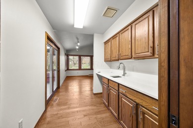 Welcome to 865 Colony Way located in the desirable Worthington on Worthington Hills Country Club in Ohio - for sale on GolfHomes.com, golf home, golf lot