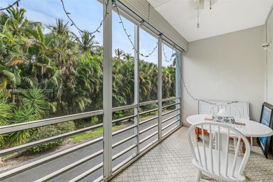 Beautifully maintained and spacious 1-bedroom, 1.5-bath unit on The Diplomat Golf Resort and Spa in Florida - for sale on GolfHomes.com, golf home, golf lot