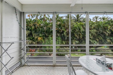 Beautifully maintained and spacious 1-bedroom, 1.5-bath unit on The Diplomat Golf Resort and Spa in Florida - for sale on GolfHomes.com, golf home, golf lot