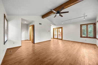 Welcome to 865 Colony Way located in the desirable Worthington on Worthington Hills Country Club in Ohio - for sale on GolfHomes.com, golf home, golf lot