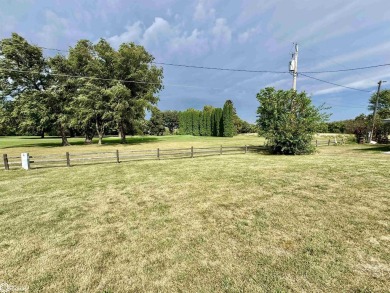 Dreaming of living on a golf course? Here's your chance! This on All Vets Golf Club in Iowa - for sale on GolfHomes.com, golf home, golf lot