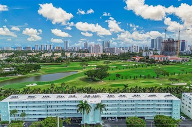 Beautifully maintained and spacious 1-bedroom, 1.5-bath unit on The Diplomat Golf Resort and Spa in Florida - for sale on GolfHomes.com, golf home, golf lot