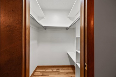 Welcome to 865 Colony Way located in the desirable Worthington on Worthington Hills Country Club in Ohio - for sale on GolfHomes.com, golf home, golf lot