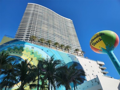 Beautifully maintained and spacious 1-bedroom, 1.5-bath unit on The Diplomat Golf Resort and Spa in Florida - for sale on GolfHomes.com, golf home, golf lot