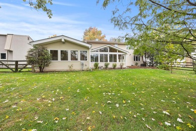 Welcome to 865 Colony Way located in the desirable Worthington on Worthington Hills Country Club in Ohio - for sale on GolfHomes.com, golf home, golf lot