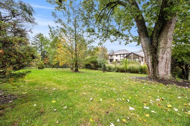 Welcome to 865 Colony Way located in the desirable Worthington on Worthington Hills Country Club in Ohio - for sale on GolfHomes.com, golf home, golf lot