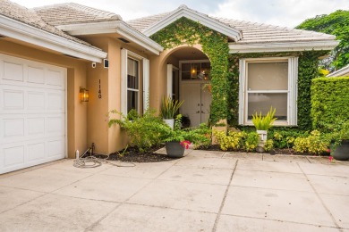 This fully remodeled 3-bedroom, 2-bathroom home in the highly on Bear Lakes Country Club in Florida - for sale on GolfHomes.com, golf home, golf lot