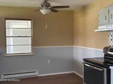 55+community in Crestwood Village One. This updated one bedroom on Keswick Village Golf Course in New Jersey - for sale on GolfHomes.com, golf home, golf lot