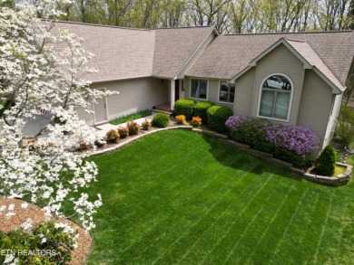Beautiful 3 bedroom, 2 bath home in the sought-after Fairfield on Druid Hills Golf Club in Tennessee - for sale on GolfHomes.com, golf home, golf lot