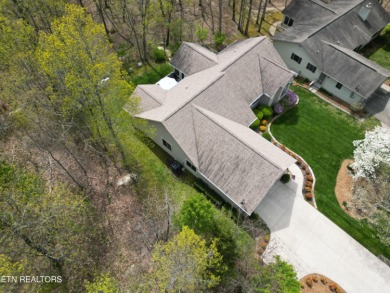 Beautiful 3 bedroom, 2 bath home in the sought-after Fairfield on Druid Hills Golf Club in Tennessee - for sale on GolfHomes.com, golf home, golf lot