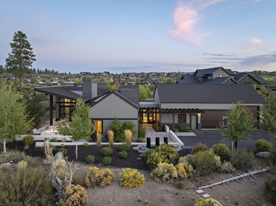 Commanding a private position on Tetherow's 18th tee, this on Tetherow Golf Club in Oregon - for sale on GolfHomes.com, golf home, golf lot