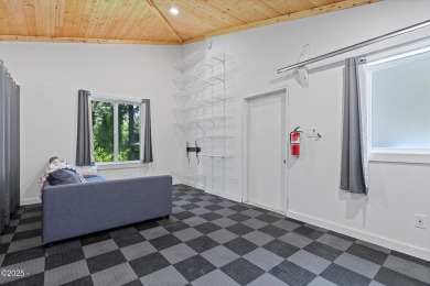 Dreaming of the Oregon Coast? Don't miss this delightful home on Salishan Spa and Golf Resort in Oregon - for sale on GolfHomes.com, golf home, golf lot