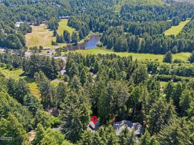 Dreaming of the Oregon Coast? Don't miss this delightful home on Salishan Spa and Golf Resort in Oregon - for sale on GolfHomes.com, golf home, golf lot
