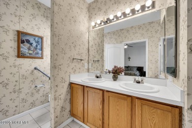 Welcome to Four Seasons!!!! This 2 bedroom 2 bath one car garage on Four Seasons Spa and Country Club in New Jersey - for sale on GolfHomes.com, golf home, golf lot