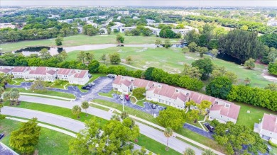 This charming 2-bedroom, 1.5-bath condo is located in the on  in Florida - for sale on GolfHomes.com, golf home, golf lot