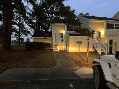 3 Bedroom 3.5 bath Townhouse/Condo overlooking 10th green on the on The Wellman Country Club in South Carolina - for sale on GolfHomes.com, golf home, golf lot