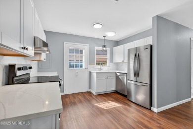 Come see this Beautifully Renovated Marlborough End-Unit Condo on Greenbriar Woodlands in New Jersey - for sale on GolfHomes.com, golf home, golf lot