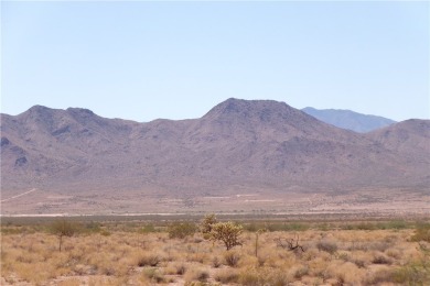 Nice flat lot on a paved road. Be a part of this golf course on Valle Vista Golf Course in Arizona - for sale on GolfHomes.com, golf home, golf lot