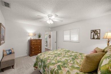 Beautiful 2 Bed, 2 Bath, 2 car attached garage facing front on The Links of Spruce Creek in Florida - for sale on GolfHomes.com, golf home, golf lot
