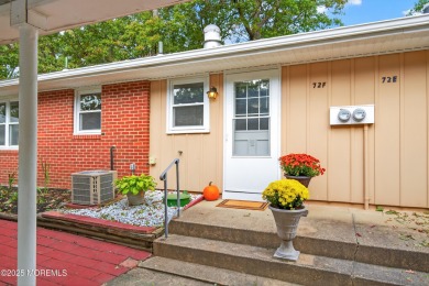Come see this Beautifully Renovated Marlborough End-Unit Condo on Greenbriar Woodlands in New Jersey - for sale on GolfHomes.com, golf home, golf lot