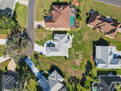 Move in ready, modern home with 3 bedrooms, 2 full baths + 2 car on Glen Lakes Country Club in Florida - for sale on GolfHomes.com, golf home, golf lot