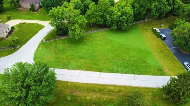*** Seller will review offer at 1:00 pm on July 11th.  Welcome on Frankfort Country Club in Kentucky - for sale on GolfHomes.com, golf home, golf lot