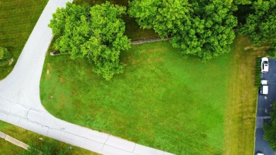 *** Seller will review offer at 1:00 pm on July 11th.  Welcome on Frankfort Country Club in Kentucky - for sale on GolfHomes.com, golf home, golf lot