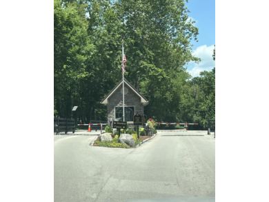 *** Seller will review offer at 1:00 pm on July 11th.  Welcome on Frankfort Country Club in Kentucky - for sale on GolfHomes.com, golf home, golf lot