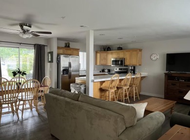 Nightly rental property in Las Palmas! Spacious layout provides on Sunbrook Golf Course in Utah - for sale on GolfHomes.com, golf home, golf lot
