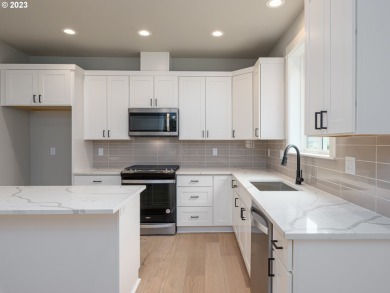 Introducing contemporary construction, conveniently located just on Emerald Valley Golf Course in Oregon - for sale on GolfHomes.com, golf home, golf lot