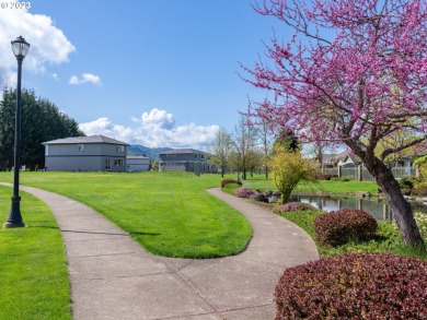 Introducing contemporary construction, conveniently located just on Emerald Valley Golf Course in Oregon - for sale on GolfHomes.com, golf home, golf lot