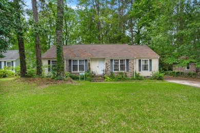 Welcome to this inviting 3-bedroom, 2-bathroom home in an on Golf Club At Wescott Plantation in South Carolina - for sale on GolfHomes.com, golf home, golf lot