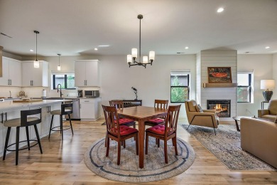 Tour this Beautiful 2022 turnkey home located in the Eagle Point on Eagle Point Golf Course in Oregon - for sale on GolfHomes.com, golf home, golf lot