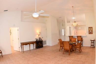 Welcome to this cozy 2-bedroom, 2-bathroom villa in the Lake on The Links of Lake Bernadette in Florida - for sale on GolfHomes.com, golf home, golf lot