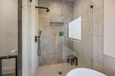 Tour this Beautiful 2022 turnkey home located in the Eagle Point on Eagle Point Golf Course in Oregon - for sale on GolfHomes.com, golf home, golf lot