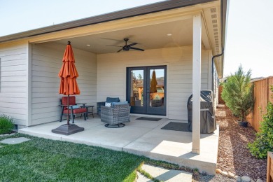 Tour this Beautiful 2022 turnkey home located in the Eagle Point on Eagle Point Golf Course in Oregon - for sale on GolfHomes.com, golf home, golf lot
