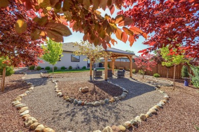 Tour this Beautiful 2022 turnkey home located in the Eagle Point on Eagle Point Golf Course in Oregon - for sale on GolfHomes.com, golf home, golf lot