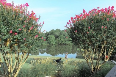 Beautifully updated 2-bedroom, 2-bath condominium in Cross Creek on Cross Creek Golf Course in Georgia - for sale on GolfHomes.com, golf home, golf lot