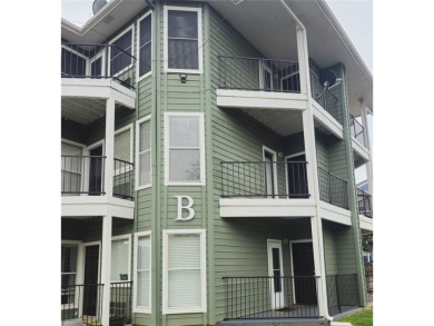 2 bedroom condo with vinyl plank floors. Open floor plan on Tanglewood Resort in Texas - for sale on GolfHomes.com, golf home, golf lot