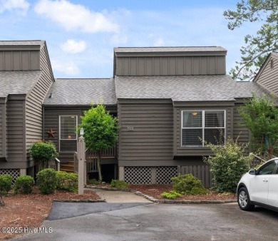 Attractive townhome in the Golf and Waterfront award winning on Harbour Point Golf Club in North Carolina - for sale on GolfHomes.com, golf home, golf lot