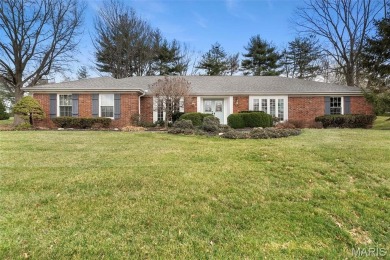 OPEN SUNDAY, 5/18, 1-3P! Circa 1976. A new and refreshing change on Forest Hills Country Club  in Missouri - for sale on GolfHomes.com, golf home, golf lot