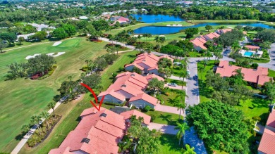 This 3BR Convertible, 2.5 bath Villa is located in the very on Hunters Run Golf and Country Club in Florida - for sale on GolfHomes.com, golf home, golf lot