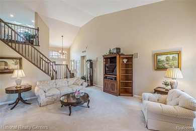 Gorgeous Home in Desirable Beacon Hill Golf Course Community on on Beacon Hill Golf Club in Michigan - for sale on GolfHomes.com, golf home, golf lot