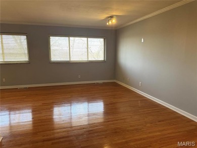 ? Don't Let the Days on Market Fool You -- This One's a Hidden on Ruth Park Municipal Golf Course in Missouri - for sale on GolfHomes.com, golf home, golf lot