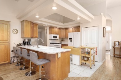 1 minute from Southgate golf course. This is a well-designed on Southgate Golf Course in Utah - for sale on GolfHomes.com, golf home, golf lot