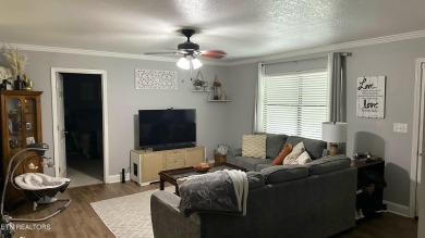 This adorable, one level home backs up to the Lakeside Golf on Lakeside Golf Course in Tennessee - for sale on GolfHomes.com, golf home, golf lot