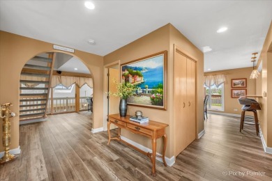 **Multiple offers received. Sellers are calling for highest and on Rolling Knoll Country Club in Illinois - for sale on GolfHomes.com, golf home, golf lot