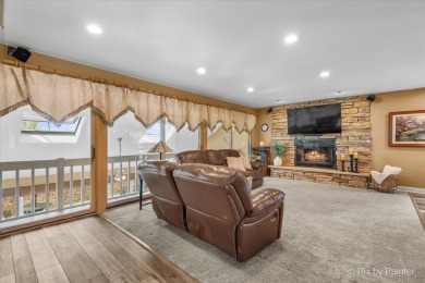 **Multiple offers received. Sellers are calling for highest and on Rolling Knoll Country Club in Illinois - for sale on GolfHomes.com, golf home, golf lot