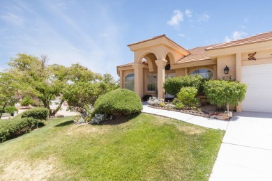 1 minute from Southgate golf course. This is a well-designed on Southgate Golf Course in Utah - for sale on GolfHomes.com, golf home, golf lot